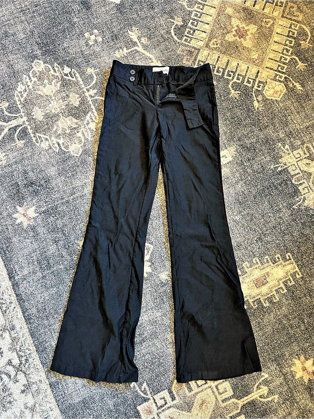 Petite Polly Black Flare Pants Size 2 Like New
